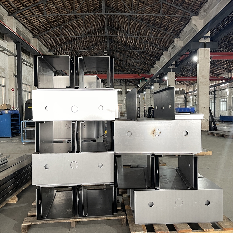 佛山鈑金加工廠，精密鈑金加工廠，機械（xiè）鈑金定製加工